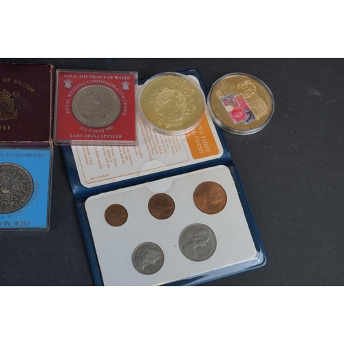 345 - A collection of mainly British coins to include pre decimal, commemorative crowns and proof examples... 