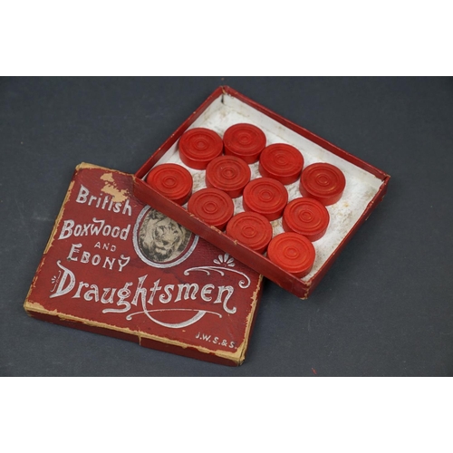 494 - A collection of vintage games to include Backgammon and bone dominos together with a set of rune sto... 