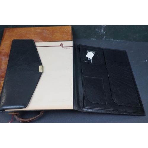 495 - A collection of leather collectables to include a vintage brief case, leather bound memo book, leath... 