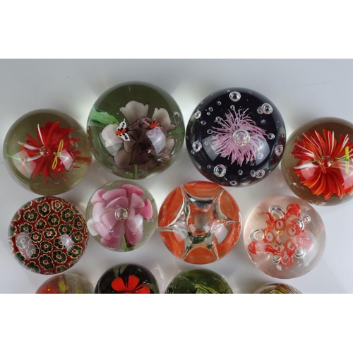 122 - Collection of Eighteen Glass Paperweights