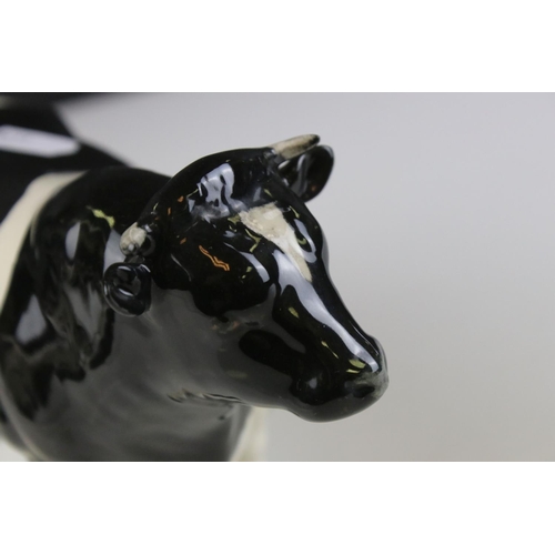 138 - Beswick Friesian Bull, Ch, Coddington Hilt Bar, model 1439A