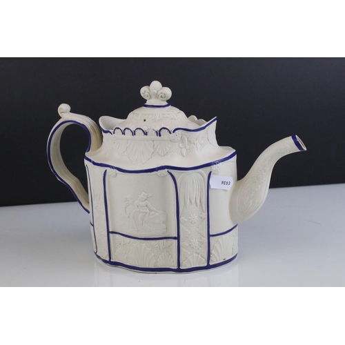 412 - A mid 19th century Castleford blue and white ceramic teapot.