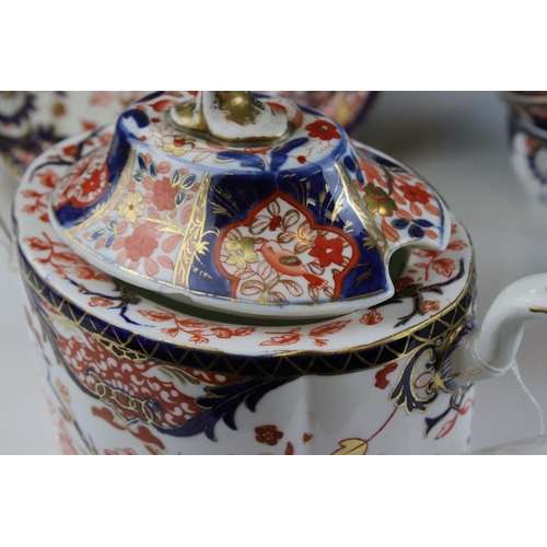 606 - A Derby Imari pattern part tea and Coffee set some 19 pieces AF. Part of an extensive collection of ... 