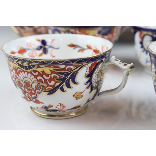 606 - A Derby Imari pattern part tea and Coffee set some 19 pieces AF. Part of an extensive collection of ... 