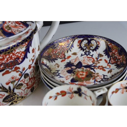 606 - A Derby Imari pattern part tea and Coffee set some 19 pieces AF. Part of an extensive collection of ... 