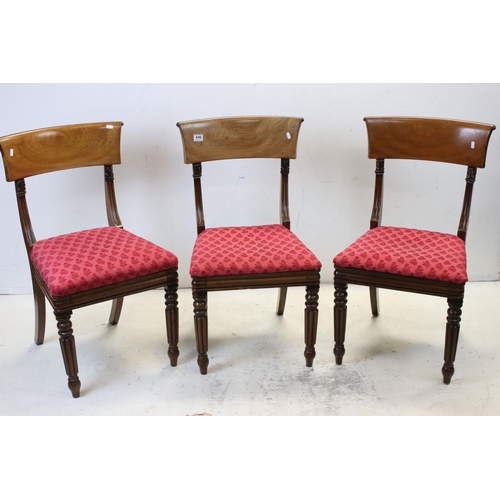 646 - Set of Three William IV Mahogany Bar Back Dining Chairs on turned fluted front legs, 88cms high