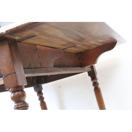 652 - 19th century Mahogany Pembroke Table with drawer to end and raised on turned legs, 100cms long x 70c... 