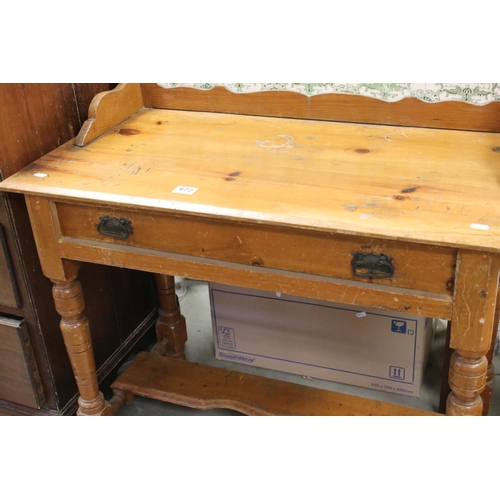 672 - Early 20th century Pine Washstand, with tiled back and single drawer, 91cms wide x 112cms high