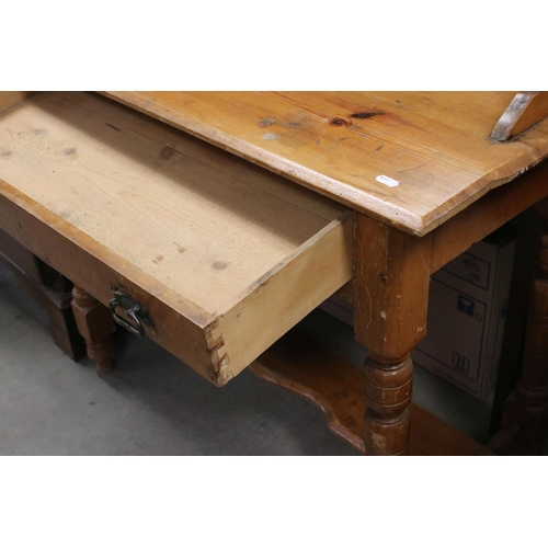 672 - Early 20th century Pine Washstand, with tiled back and single drawer, 91cms wide x 112cms high