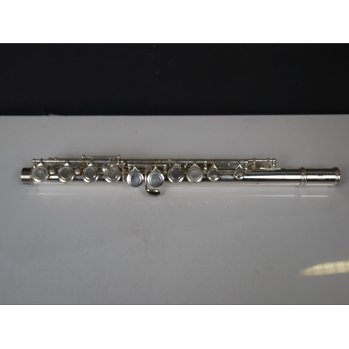 548 - Conrad Series 2 flute with carry case