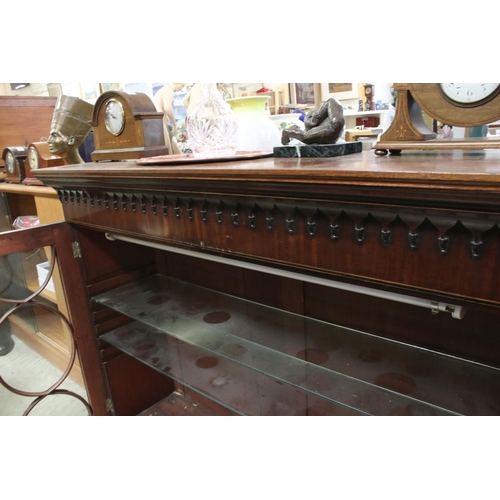 684 - Mahogany cabinet with two astragel glazed doors, 130cms long x 91cms high.
Part of an extensive coll... 