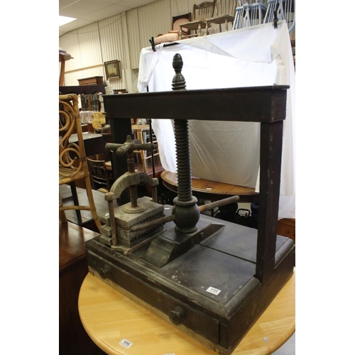 695 - Late 18th / 19th century Oak Book or Linen Press, with plain frame and raised on a rectangular base ... 