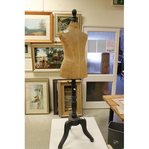 524 - A antique Victorian chlid's mannequin, approx 125cm in height.