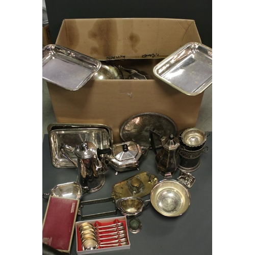 71 - A large collection of silver plate to include coffee pot, tea pot, flatware and a Mappin & Webb bott... 