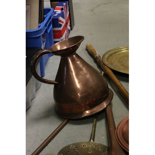 65 - A box of mainly brass and copper ware to include teapot, watering can and hunting horn.