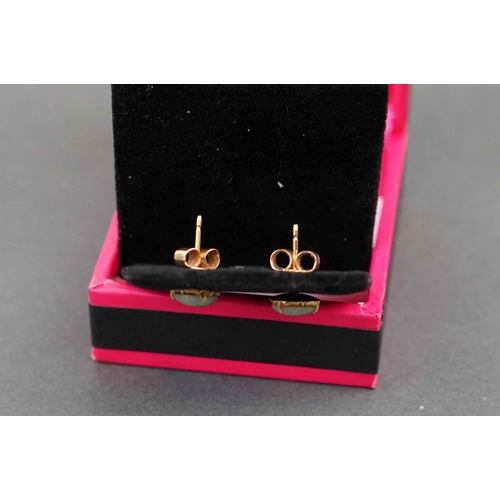 290 - Pair of yellow gold opal stud earrings