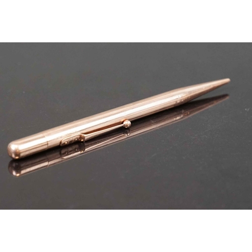 317 - A fully hallmarked 9ct gold propelling pencil with London assay mark.