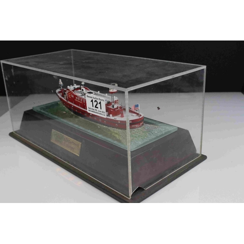 121 - Diecast Metal Chicago Fire Department ' Victor L Schlaeger ' Model of a Fire Boat held on a Stand si... 