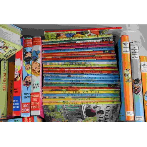 72 - A large collection of vintage children's books to include Enid Blyton and a quantity of Ladybird boo... 