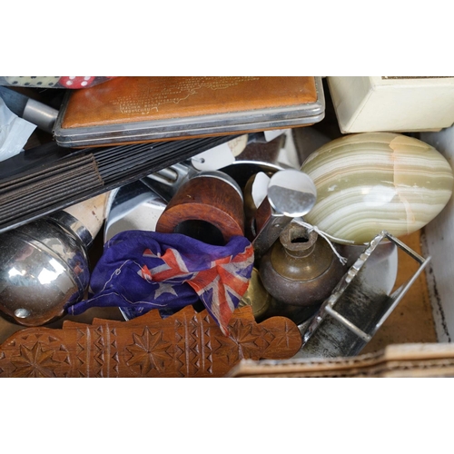 400 - A box of mixed collectables to include a pipe rack in the form of a gate, boxed vintage scales & wei... 