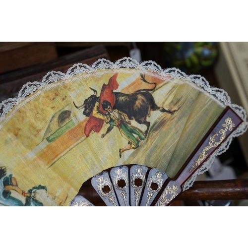 400 - A box of mixed collectables to include a pipe rack in the form of a gate, boxed vintage scales & wei... 