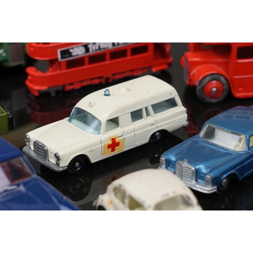 371 - 15 Mid 20th C onwards diecast models to include Matchbox Lesney 75 Series, Vanguards, Dinky etc, gd ... 