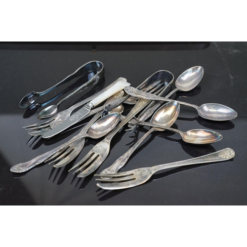 398 - A collection of silver plated cutlery to include cased knives and forks.