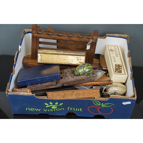 400 - A box of mixed collectables to include a pipe rack in the form of a gate, boxed vintage scales & wei... 