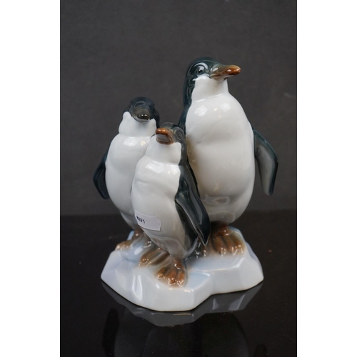 480 - Two Spanish Valencia porcelain figure groups of Penguins.