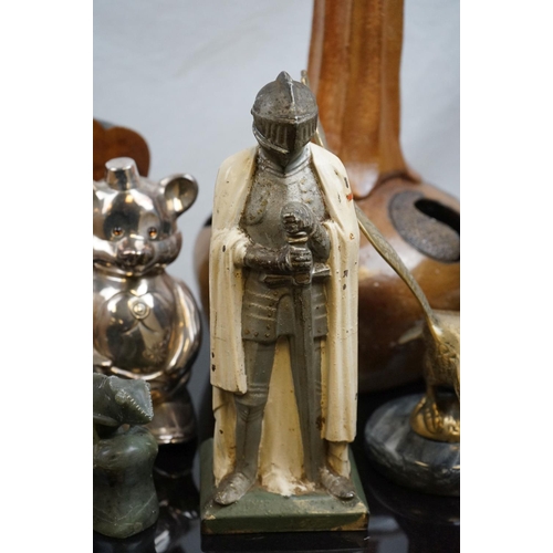 500 - A box of mixed collectables to include a Younger's keg ale brewery advertising figure, a table light... 