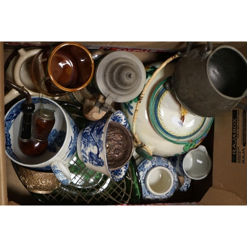 541 - A box of mixed collectables to include a quantity of ceramic and a vintage pipes