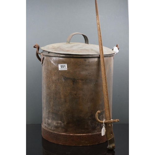 551 - A large lidded copper bucket together with a world war one bayonet.