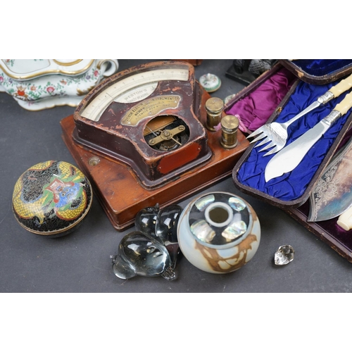 607 - A group of mixed collectables to include a vintage Weston's meter, silver plated cutlery and ceramic... 