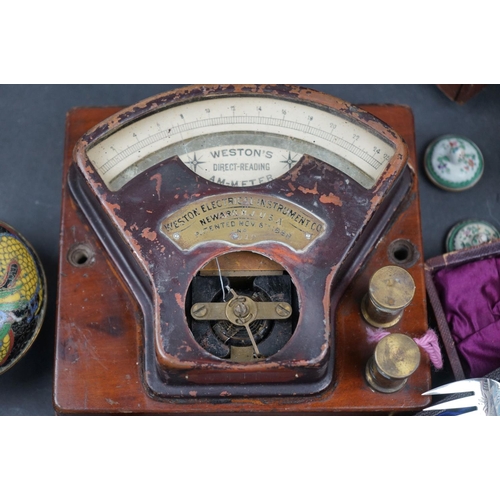 607 - A group of mixed collectables to include a vintage Weston's meter, silver plated cutlery and ceramic... 