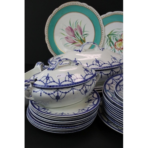 675 - A Imperial Porcelain Wedgwood 'Luna' pattern part dinner service together with a quantity of floral ... 