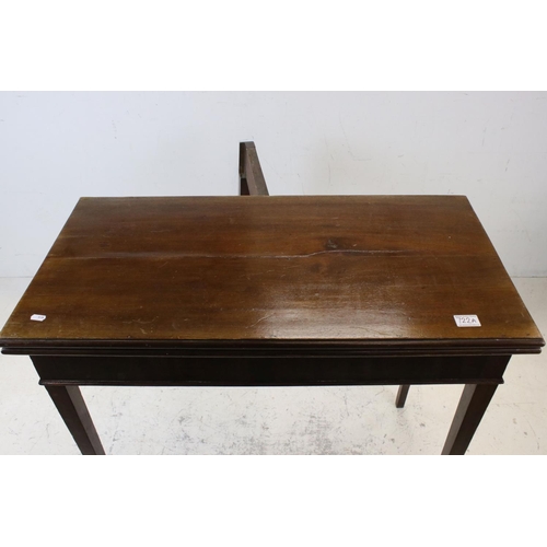 722a - Early 19th century Mahogany Fold-over Card Table, the rectangular top with green baise playing surfa... 