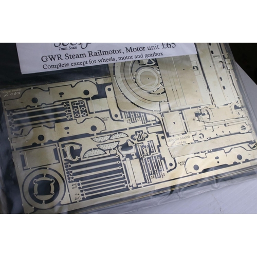 101 - 16 Boxed / carded model kits, mainly metal, various gauges to include 4mm, O gauge, 1/43, 1/48, incl... 