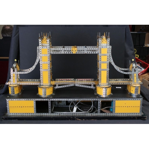 172 - Meccano Tower Bridge mechanical construction, on large wooden base, with lights, untested, all origi... 