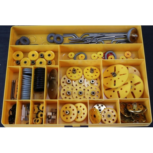 237 - Eleven plastic container trays of metal & plastic construction accessories, to include Meccano & Sto... 