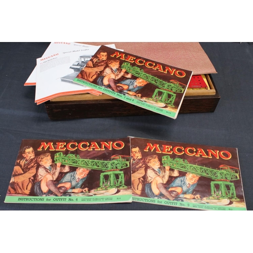 184 - Mid 20th C Meccano No 9 set in wooden Meccano box appearing to be complete with original crocodile d... 