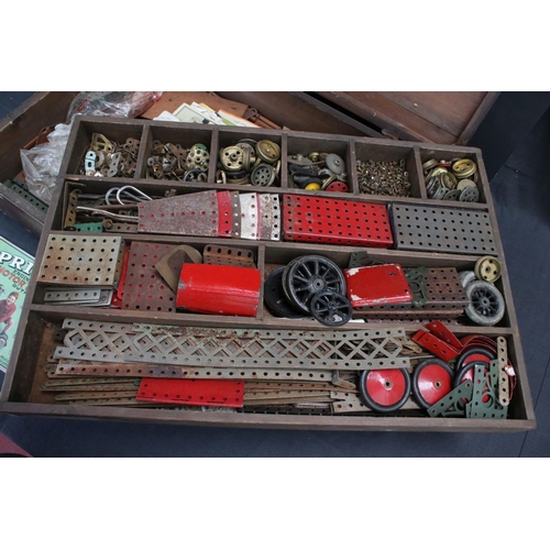 186 - Large wooden fitted box containing mid 20th C metal and wooden construction accessories to include M... 