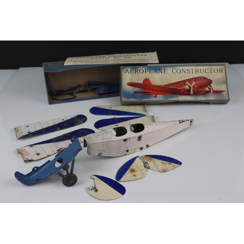 275 - Boxed Aeroplane Outfit No OO in an unbuilt condition, unchecked but appears gd, rusting, tear to box