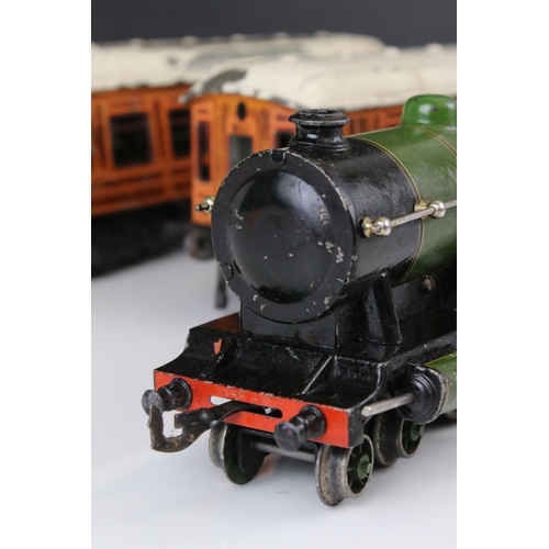 121a - Boxed Bing clockwork Flying Scotsman Train Set with clockwork 4-6-0 locomotive 4472 