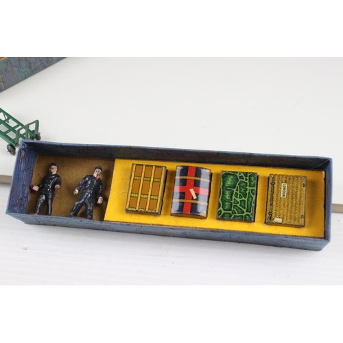 127a - Two boxed Hornby Series Railway Accessories sets to include No 1 Miniature Luggage & Truck and NO 2 ... 