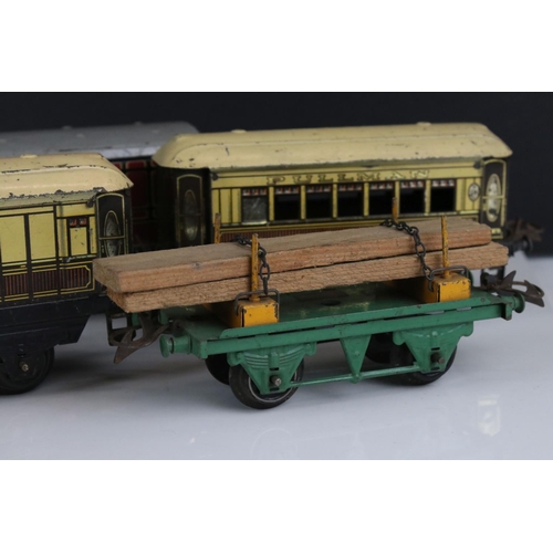 164 - 14 Hornby O gauge items of rolling stock to include Snow Plough, Meccano wagon, coaches, Crawfords B... 