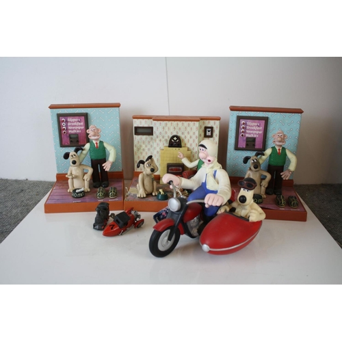 1182A - Collection of Aardman Animation Wallace and Gromit boxed and loose collectables, to include 4 x Wesc... 