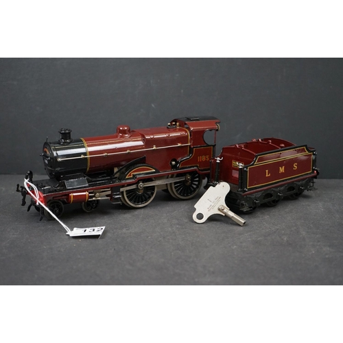 132 - Hornby O gauge clockwork 4-4-0 1185 LMS locomotive in excellent condition