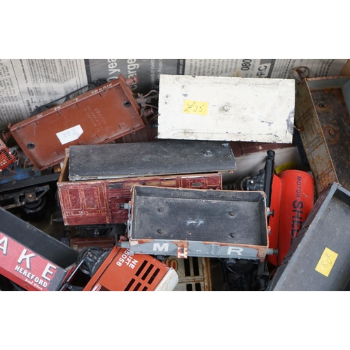 133 - 33 O gauge items of rolling stock featuring tin plate and wooden examples, condition varies