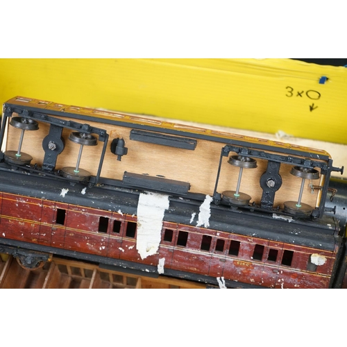 136 - Six O gauge kit built coaches to include plastic and wooden examples, condition varies with some par... 