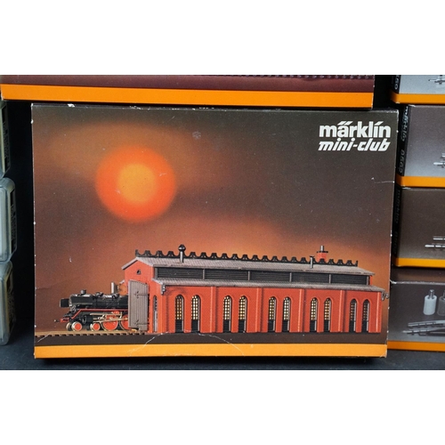 16 - Quantity of Marklin Mini Club Z gauge accessories to include 11 x cased items of rolling stock, boxe... 